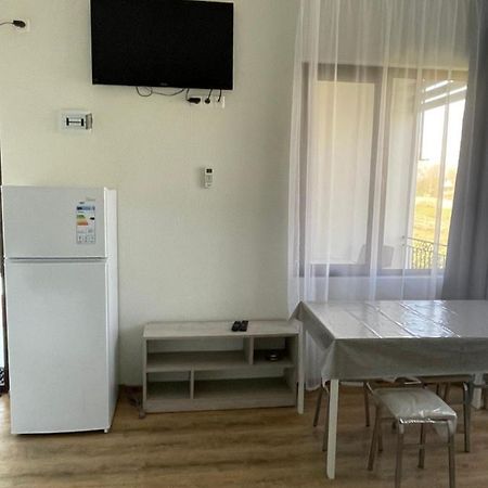 Apartment Comfort In Уреки Екстериор снимка