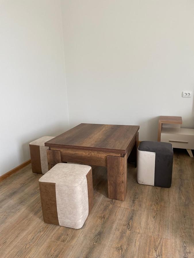 Apartment Comfort In Уреки Екстериор снимка