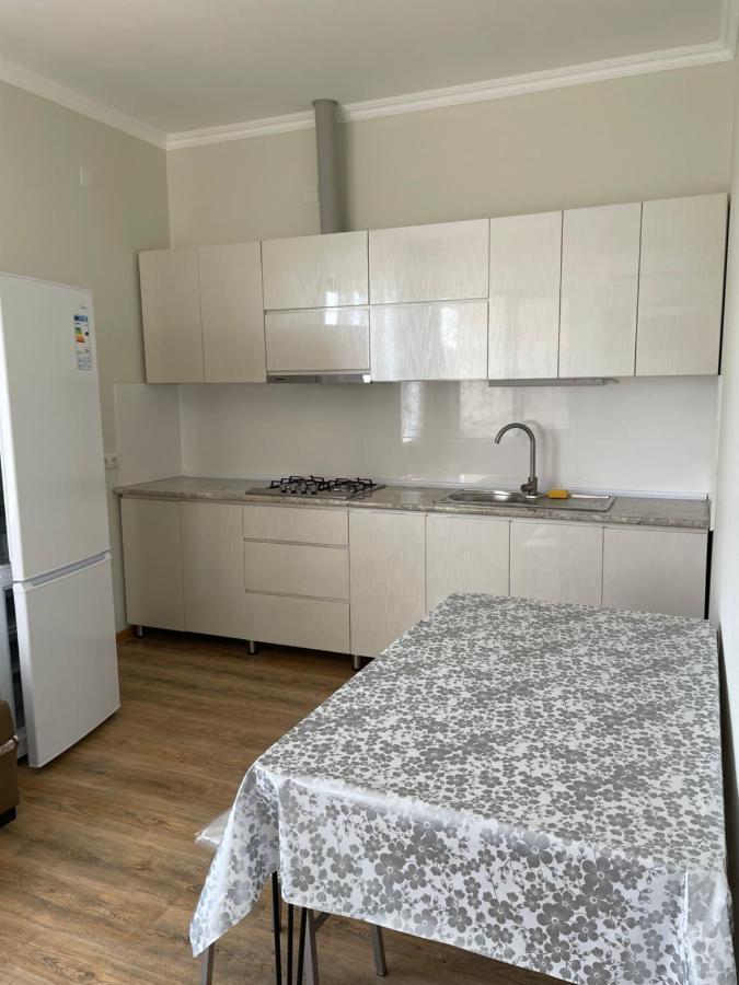 Apartment Comfort In Уреки Екстериор снимка